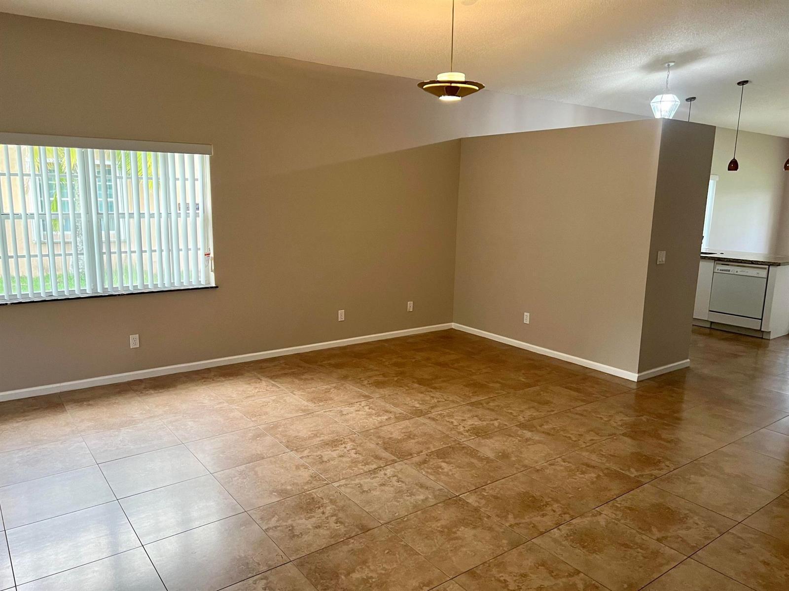 6365 Lansdowne Circle, Boynton Beach FL 33472 photo 5