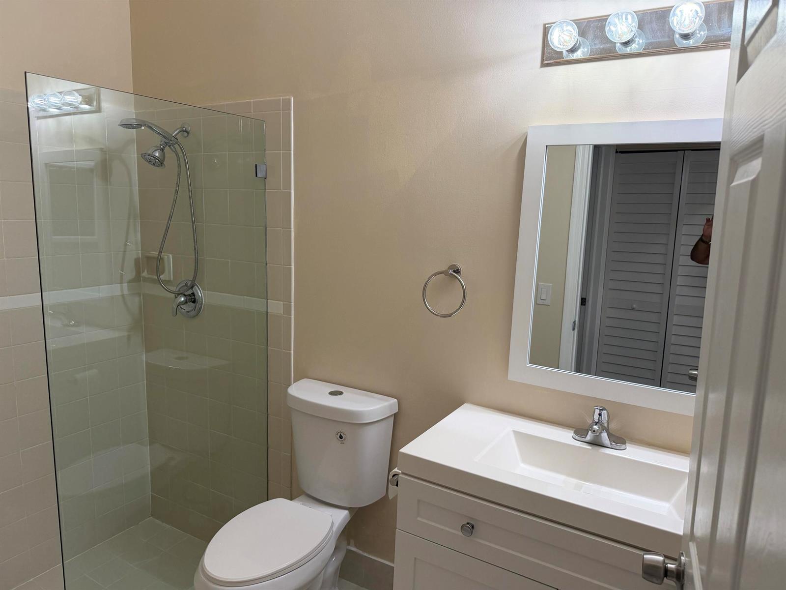 940 Doveplum Court, Hollywood FL 33019 photo 5