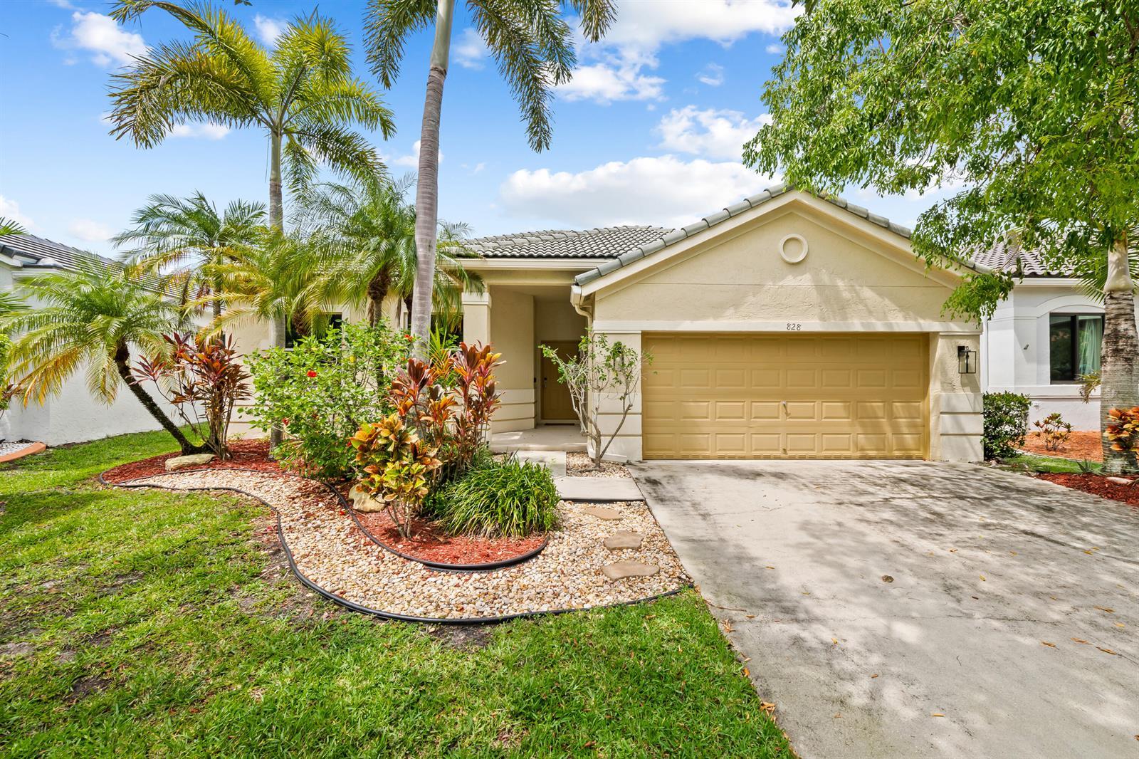 828 Vanda Terrace, Weston FL 33327 photo 2