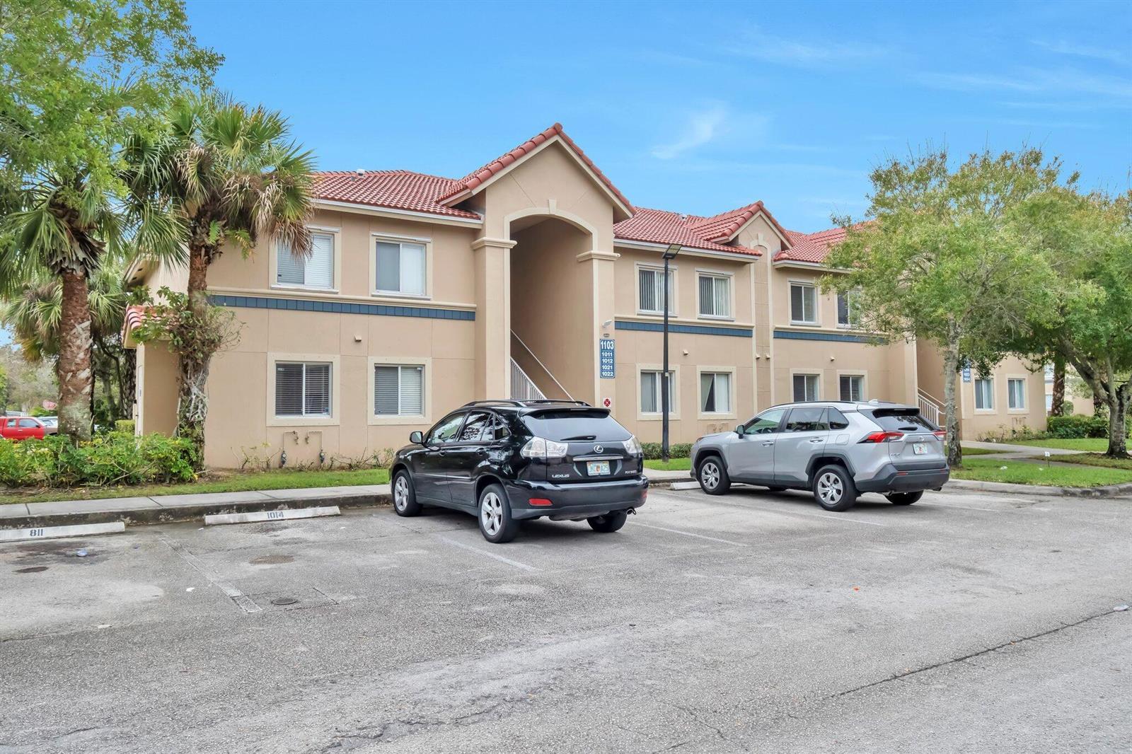 1103 Golden Lakes Boulevard # 1013, West Palm Beach FL 33411 photo 3