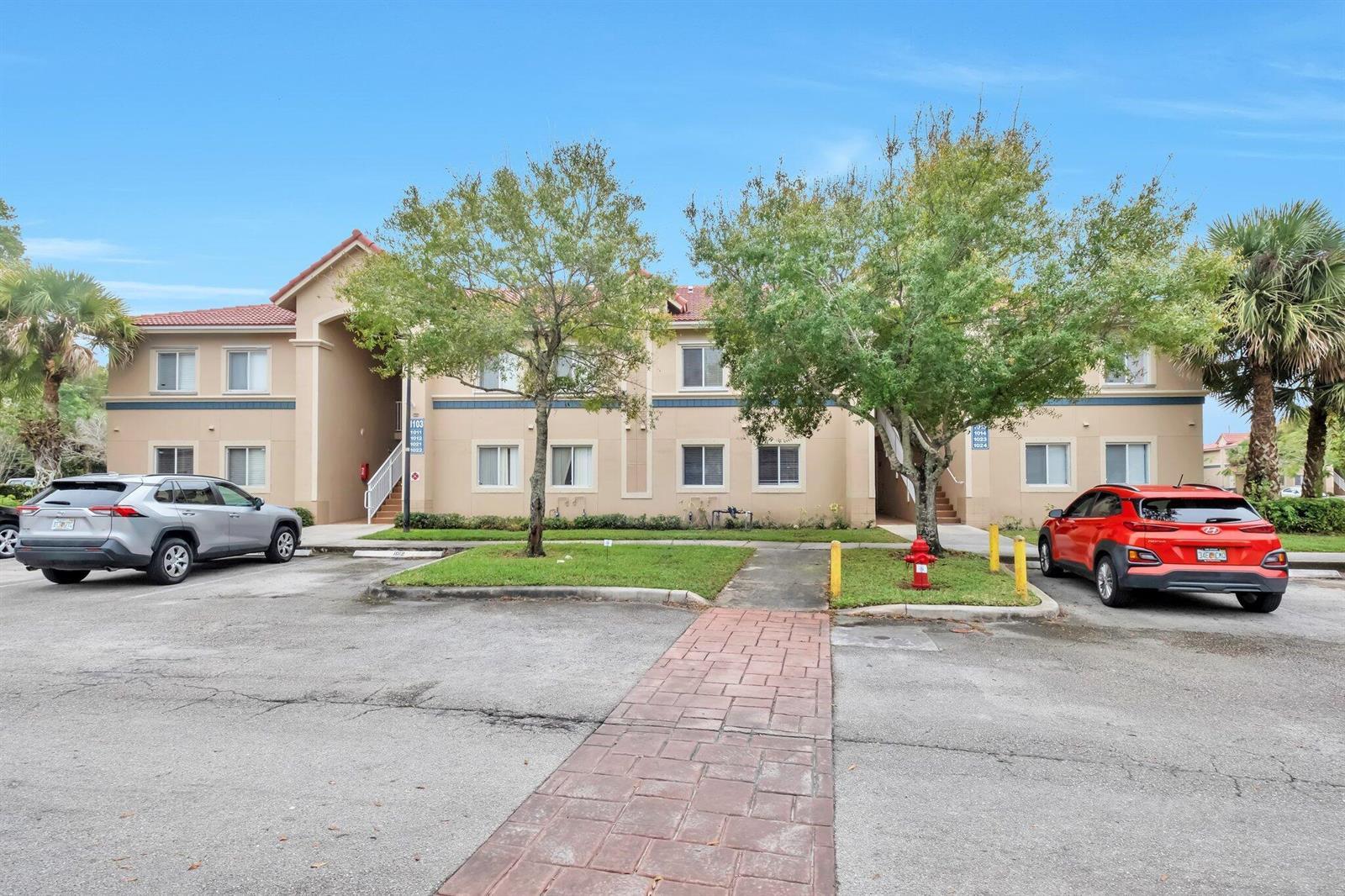 1103 Golden Lakes Boulevard # 1013, West Palm Beach FL 33411 photo 4