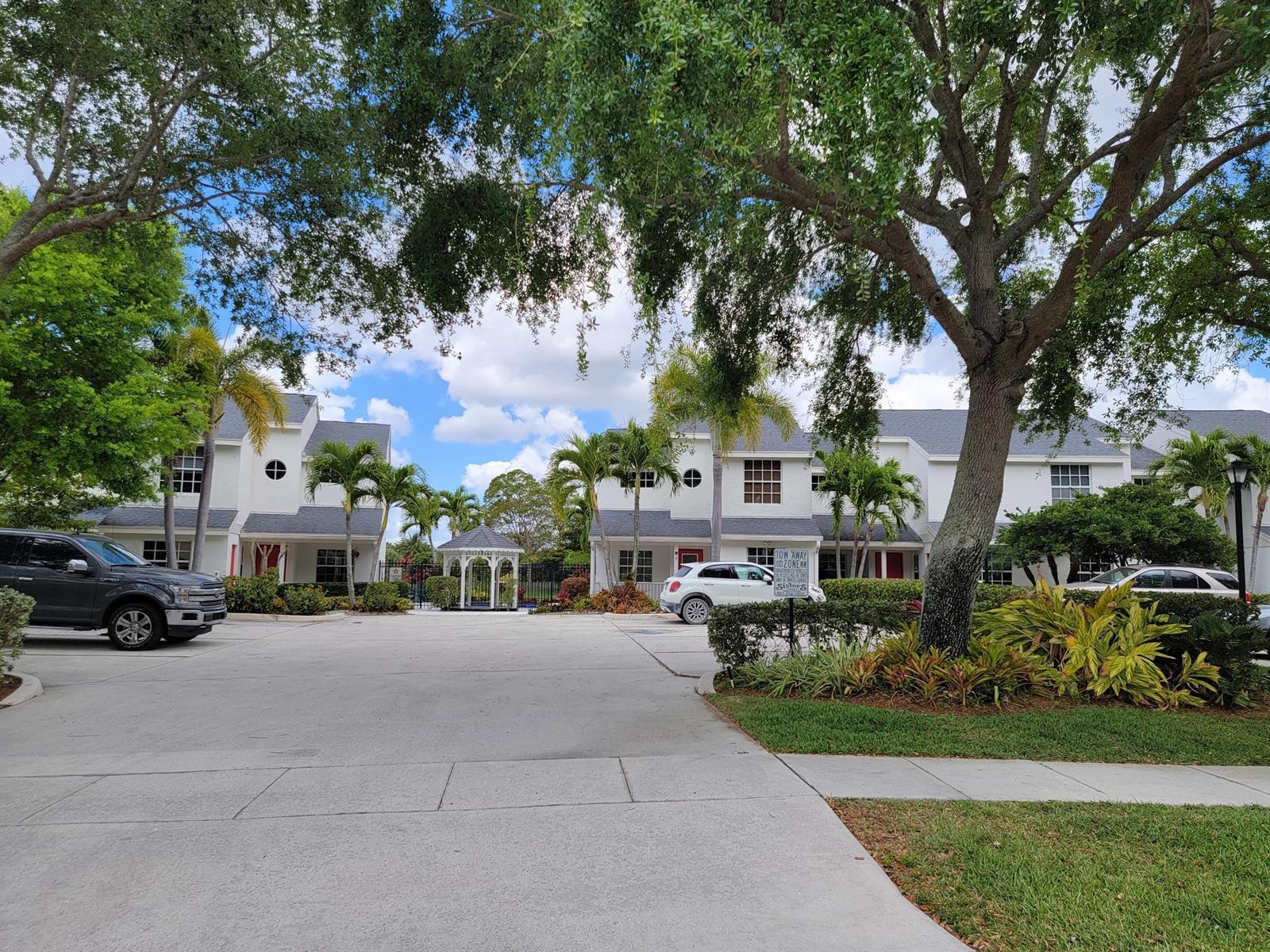 12574 Westhampton Circle # I, Wellington FL 33414 photo 2