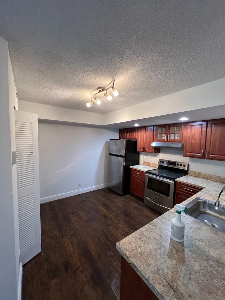 5721 Riverside Drive, Coral Springs FL 33067
