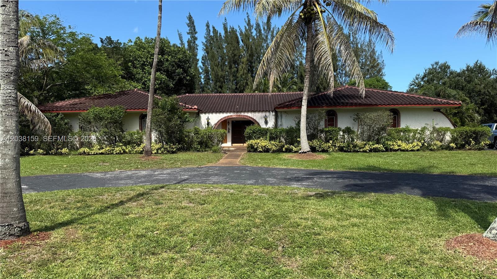 4280 SW 77th Ave, Davie FL 33328