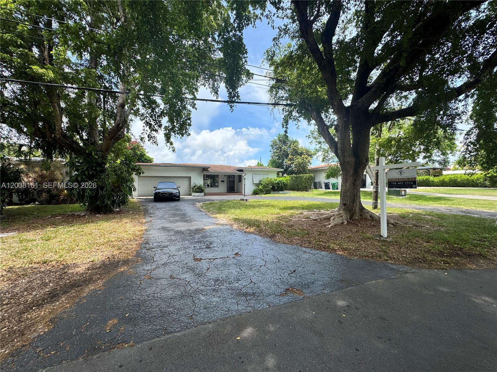 6121 SW 26th St, Miami FL 33155 photo 2