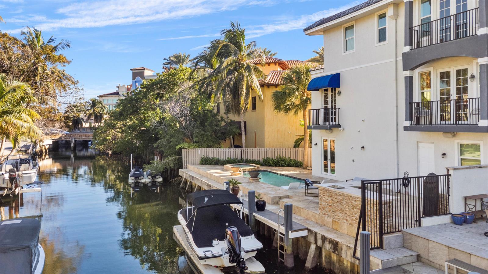 208 SE 10th Terrace, Fort Lauderdale FL 33301 photo 2