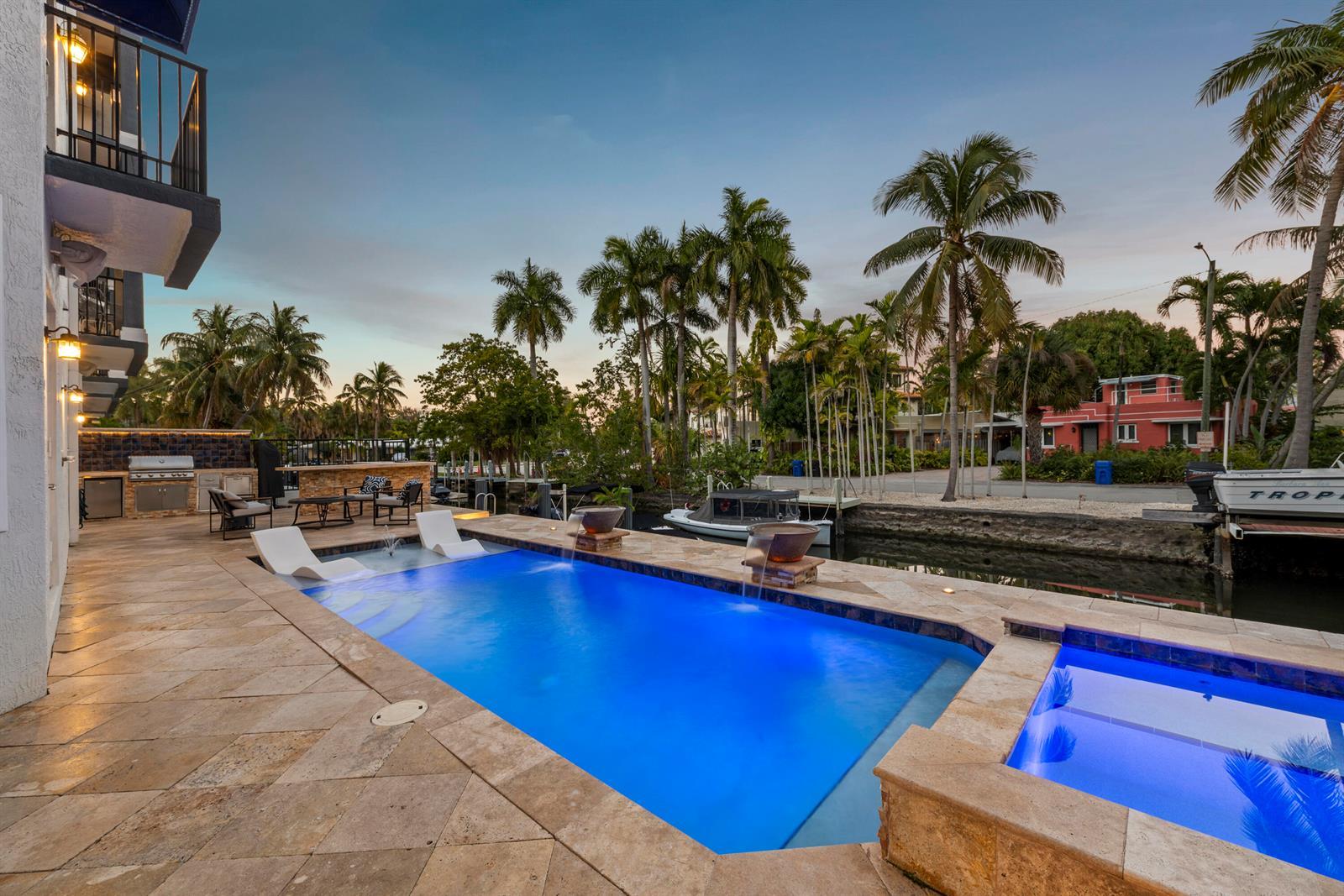 208 SE 10th Terrace, Fort Lauderdale FL 33301 photo 3