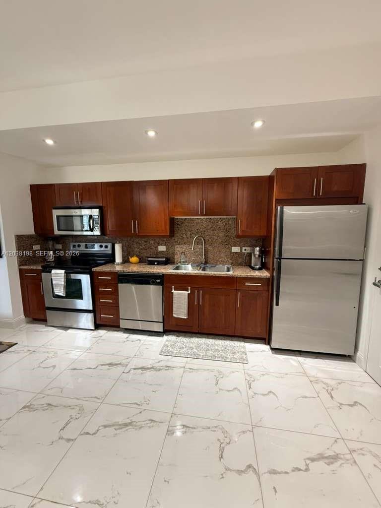111 E Flagler St # 806, Miami FL 33131 photo 3