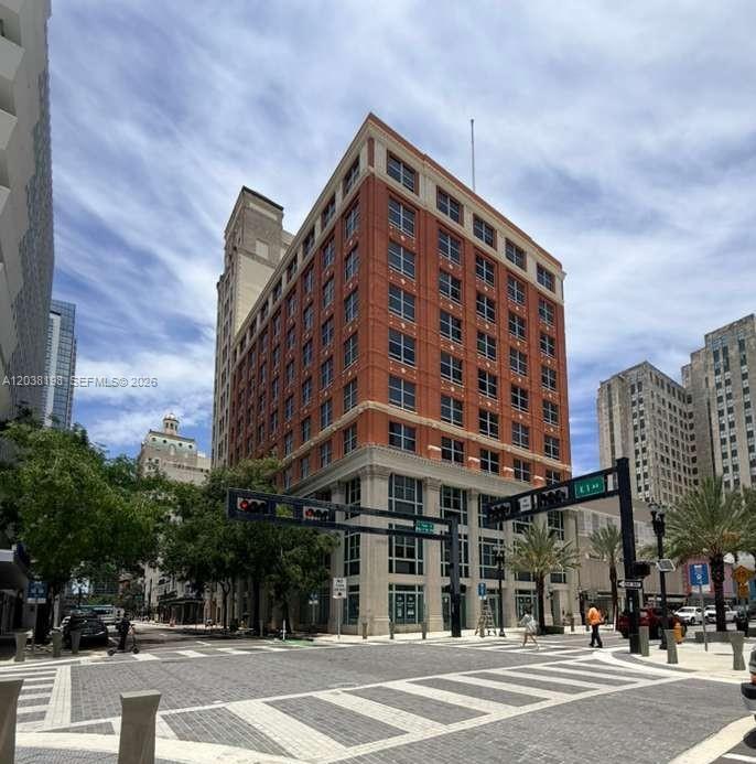 111 E Flagler St # 806, Miami FL 33131