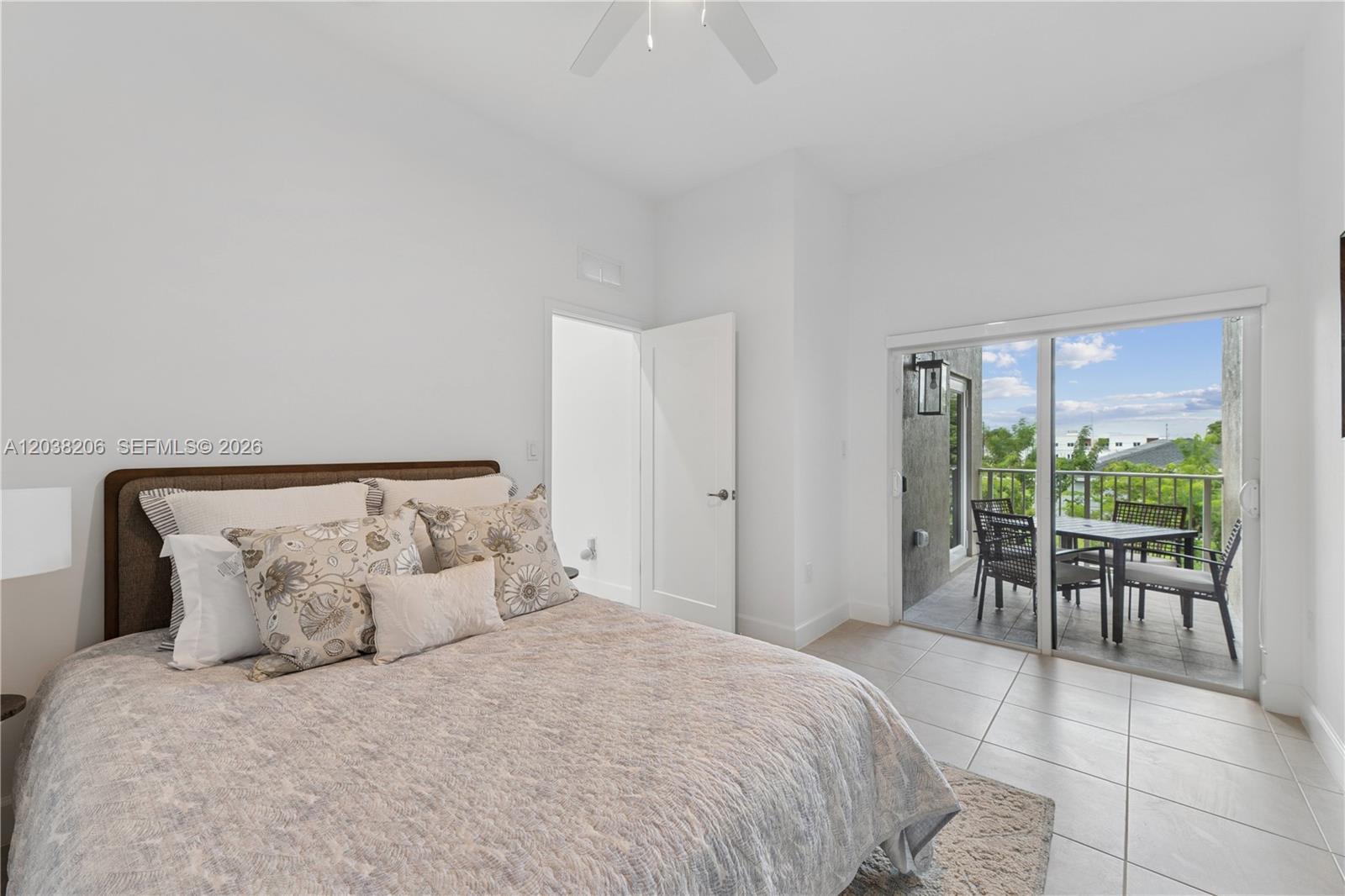 635 NW 30 terrace, Pompano Beach FL 33069 photo 2