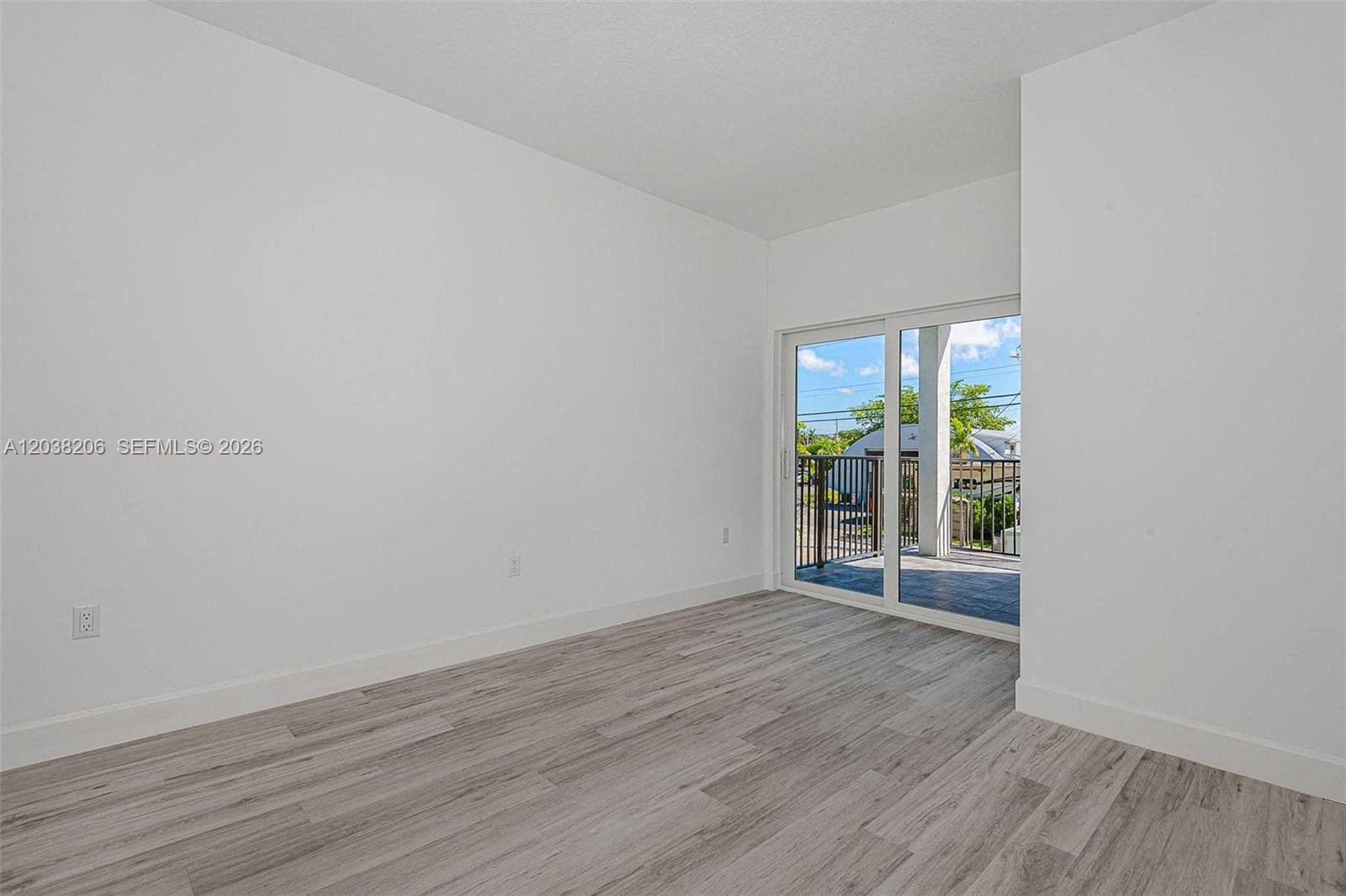 635 NW 30 terrace, Pompano Beach FL 33069 photo 3
