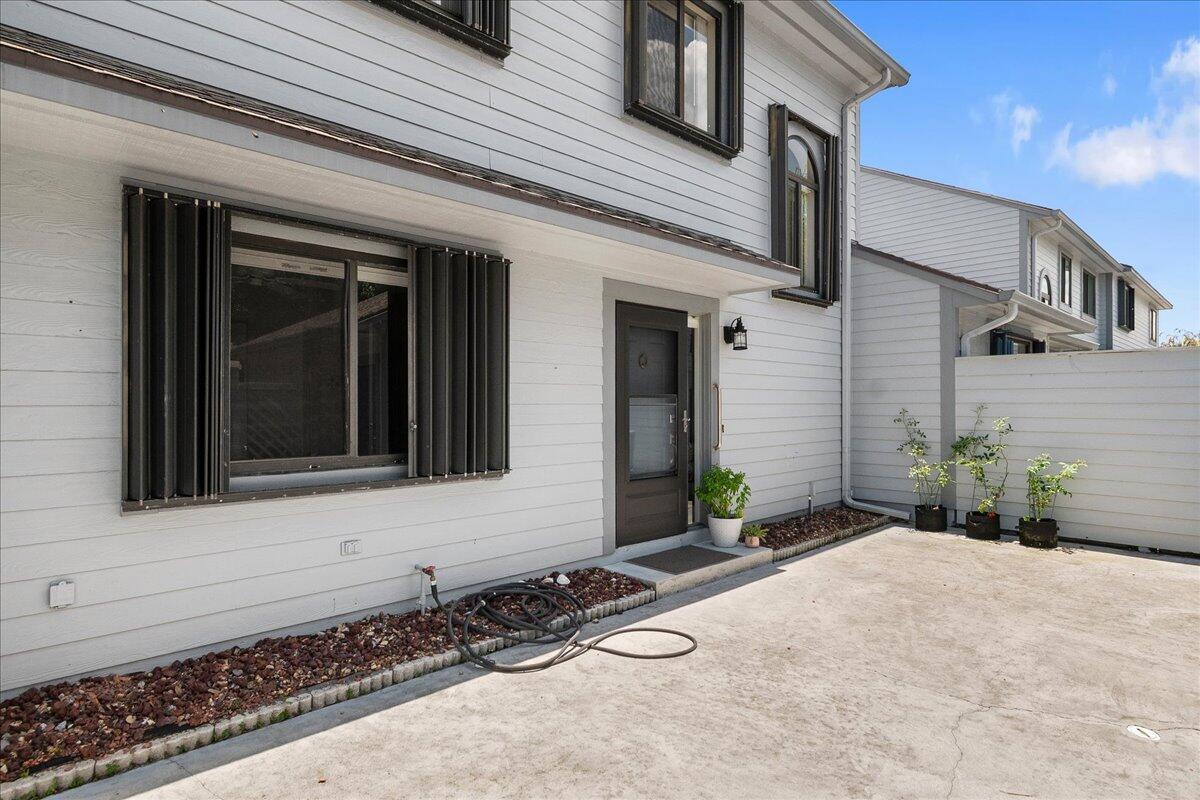 6111 SE Georgetown Place, Hobe Sound FL 33455 photo 3