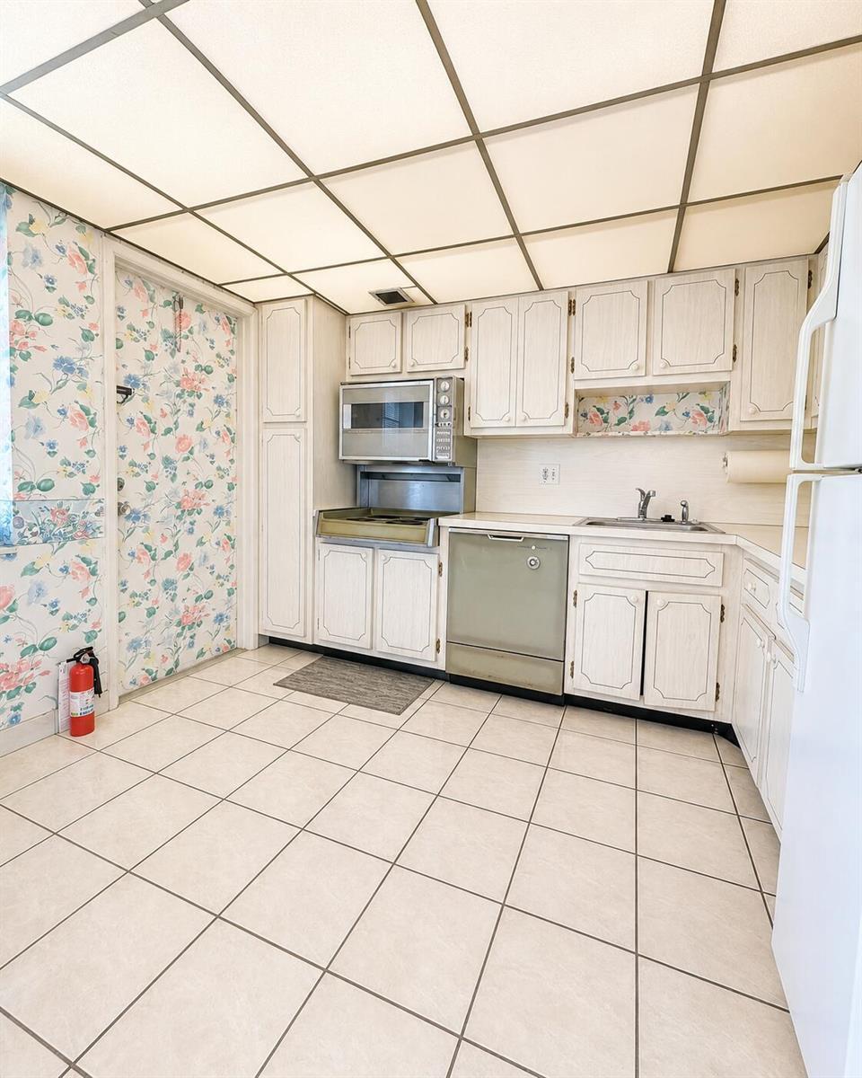 2900 N Palm Aire Drive # 307, Pompano Beach FL 33069 photo 2