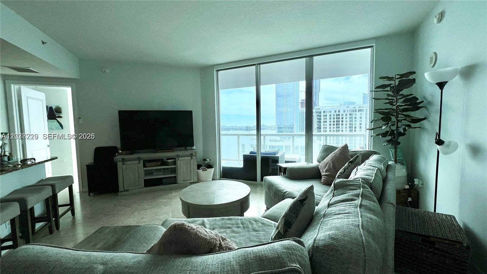 480 NE 30th St # 1603, Miami FL 33137 photo 3
