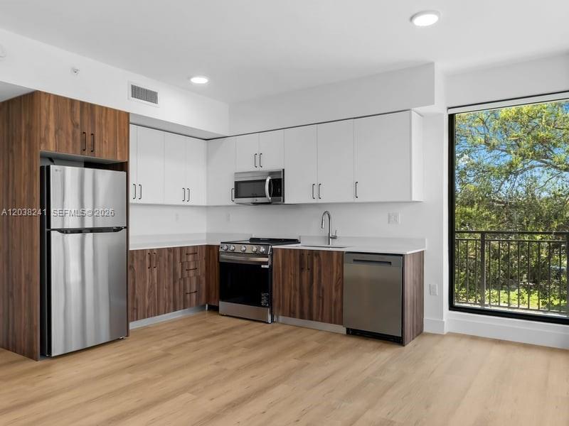 2479 NE 192nd St # 308, Miami FL 33180 photo 3