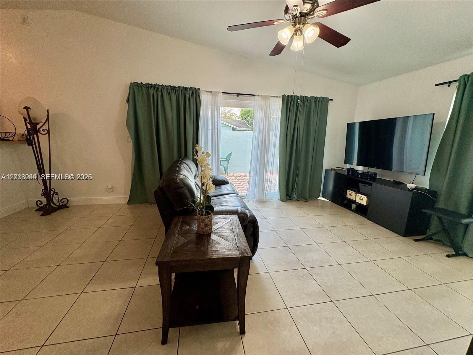 5534 S Lakewood Cir S # H, Margate FL 33063 photo 4