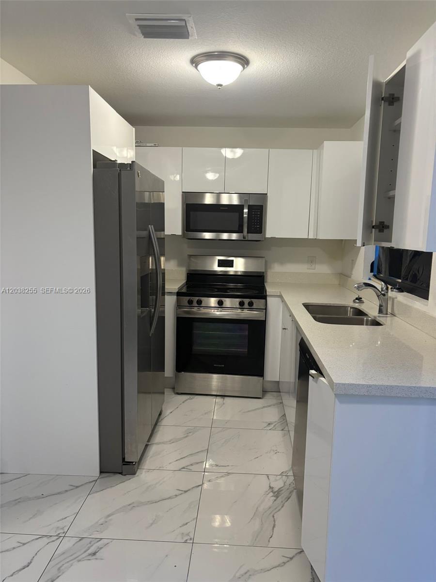 6280 NW 22nd Ct # 2, Miami FL 33147 photo 3