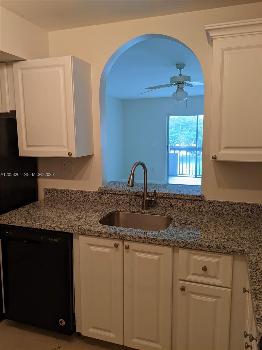 711 N Pine Island Rd # 314, Plantation FL 33324