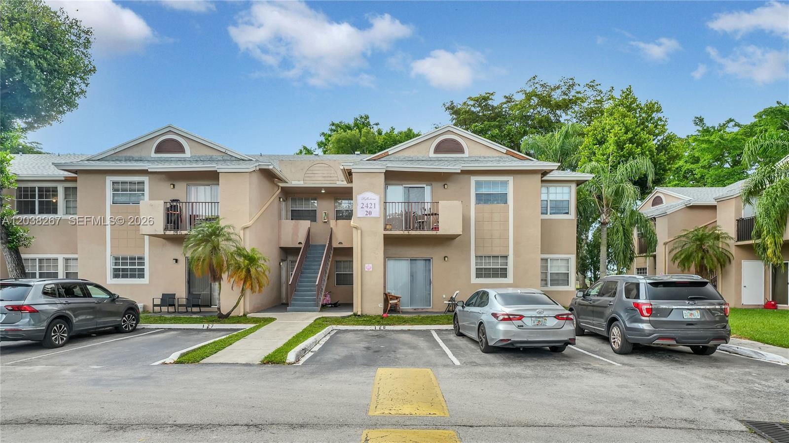 2421 NW 96th Ter # 20I, Pembroke Pines FL 33024