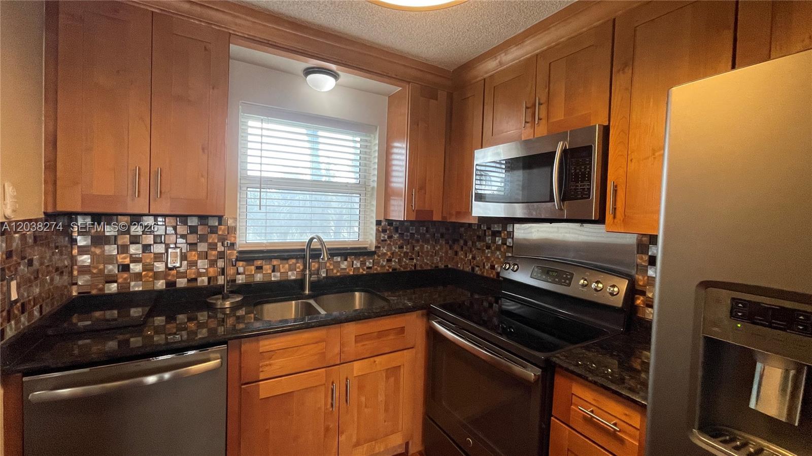 531 W Kalmia Dr # 5, Lake Park FL 33403 photo 3
