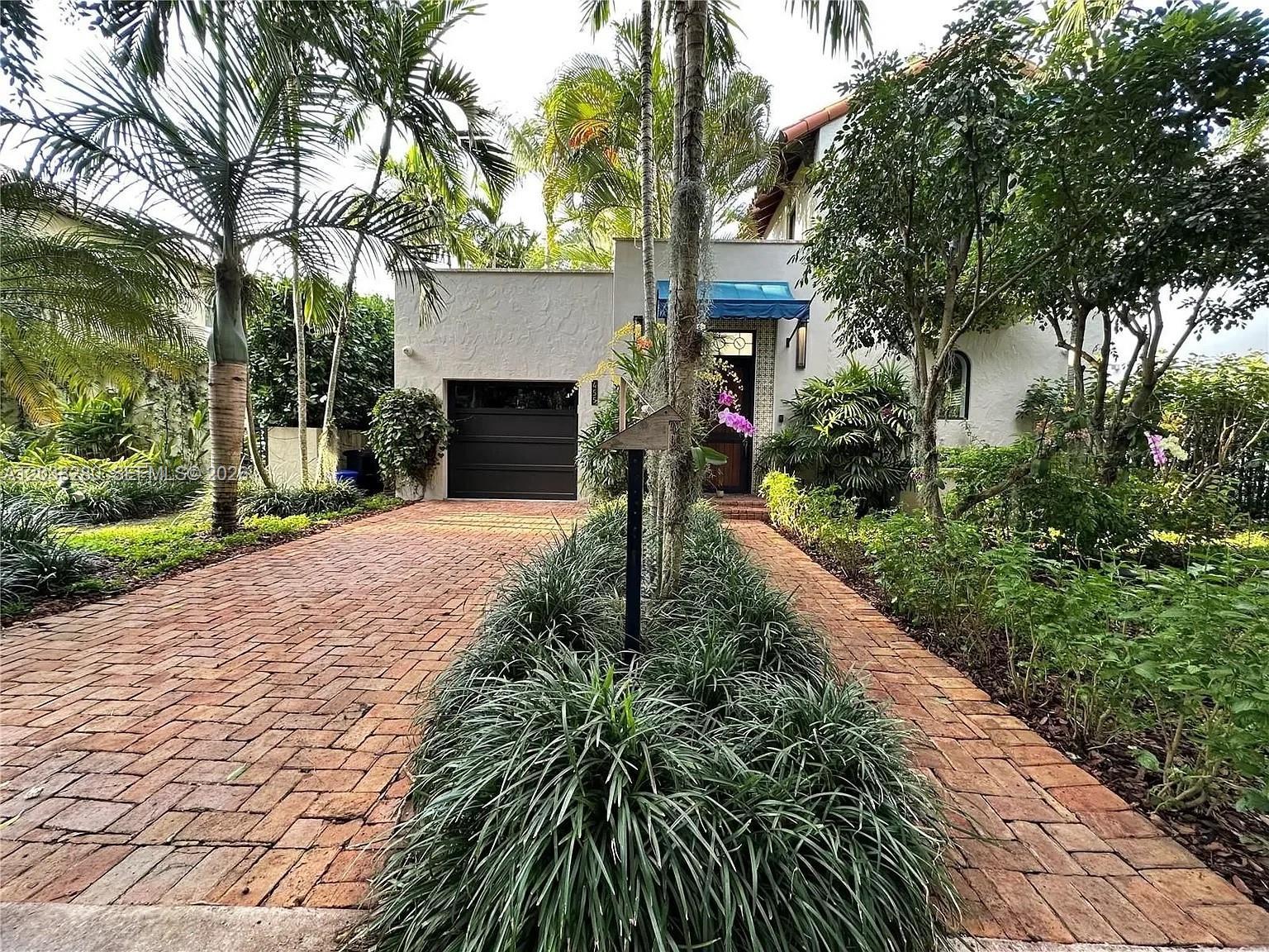 455 Amalfi Ave, Coral Gables FL 33146