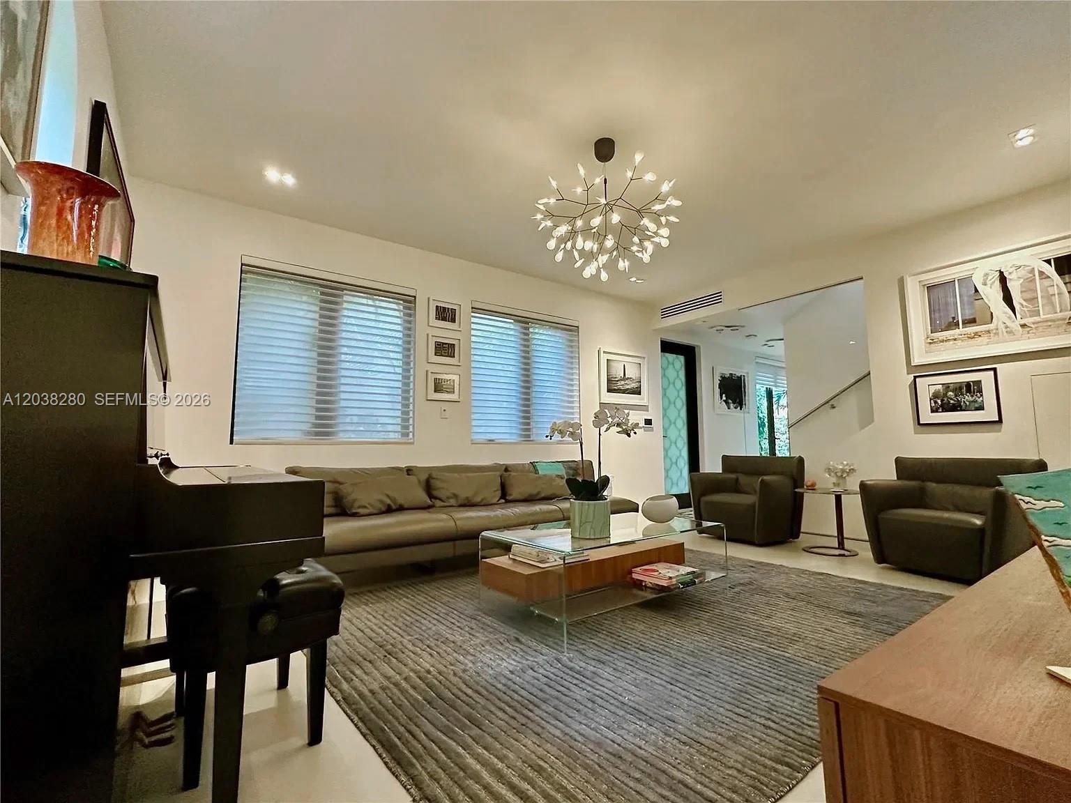 455 Amalfi Ave, Coral Gables FL 33146 photo 4