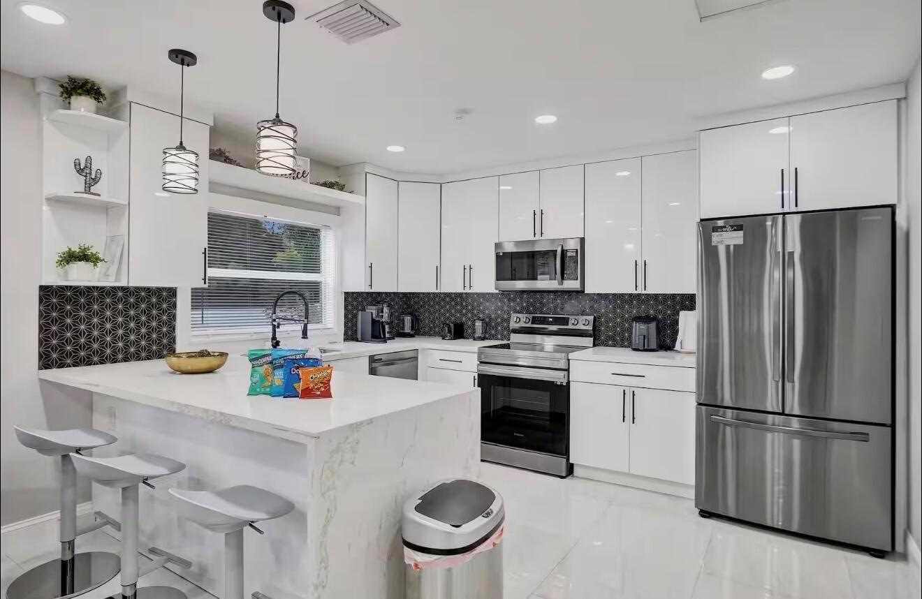1701 Jefferson Street, Hollywood FL 33020