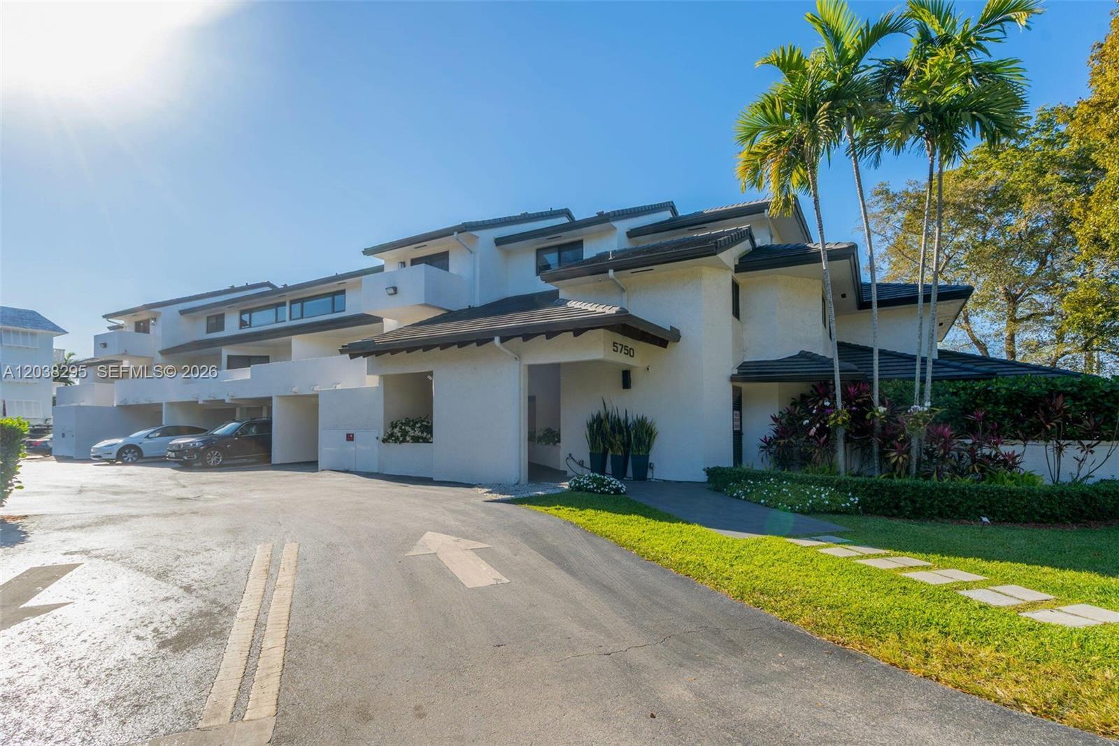 5750 Turin St # 206, Coral Gables FL 33146 photo 2