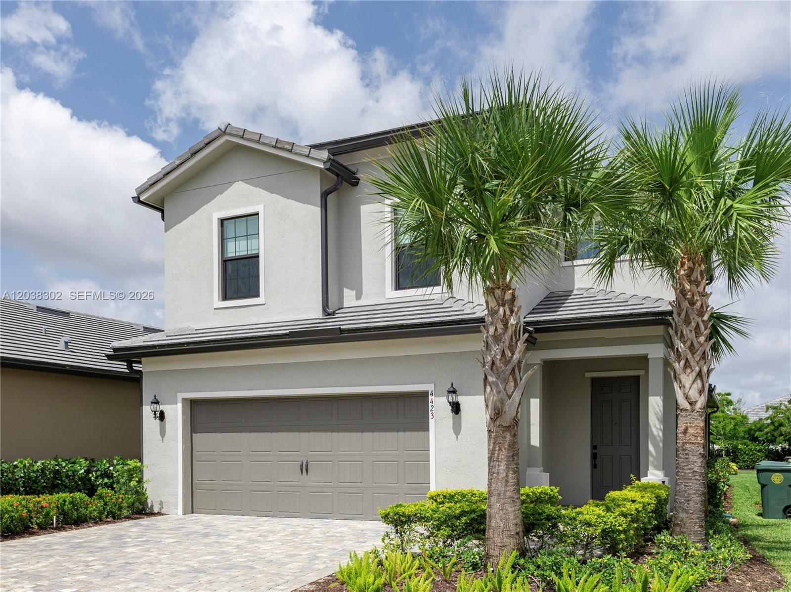 4423 Spruce Ln, Oakland Park FL 33309 photo 2