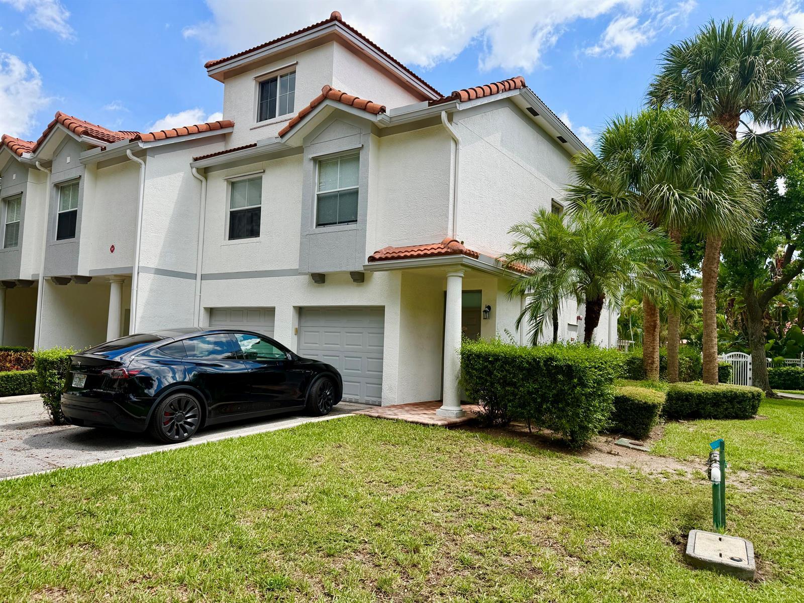 2010 Alta Meadows Lane # 209, Delray Beach FL 33444