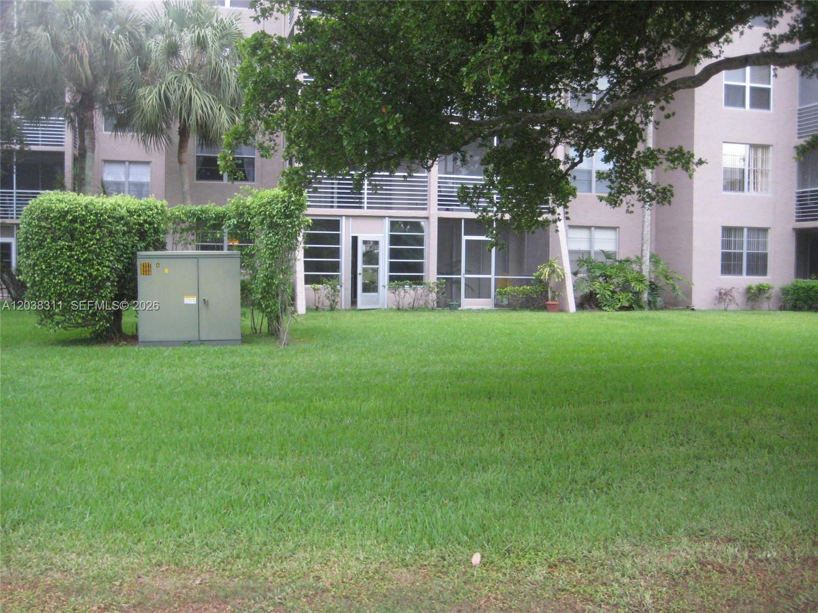 9460 Tangerine Pl # 101, Davie FL 33324 photo 2