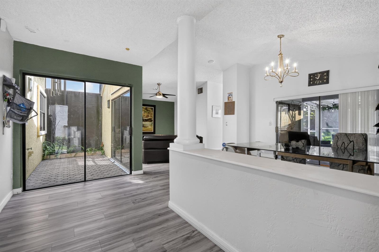 1055 NW 18th Avenue, Delray Beach FL 33445 photo 4