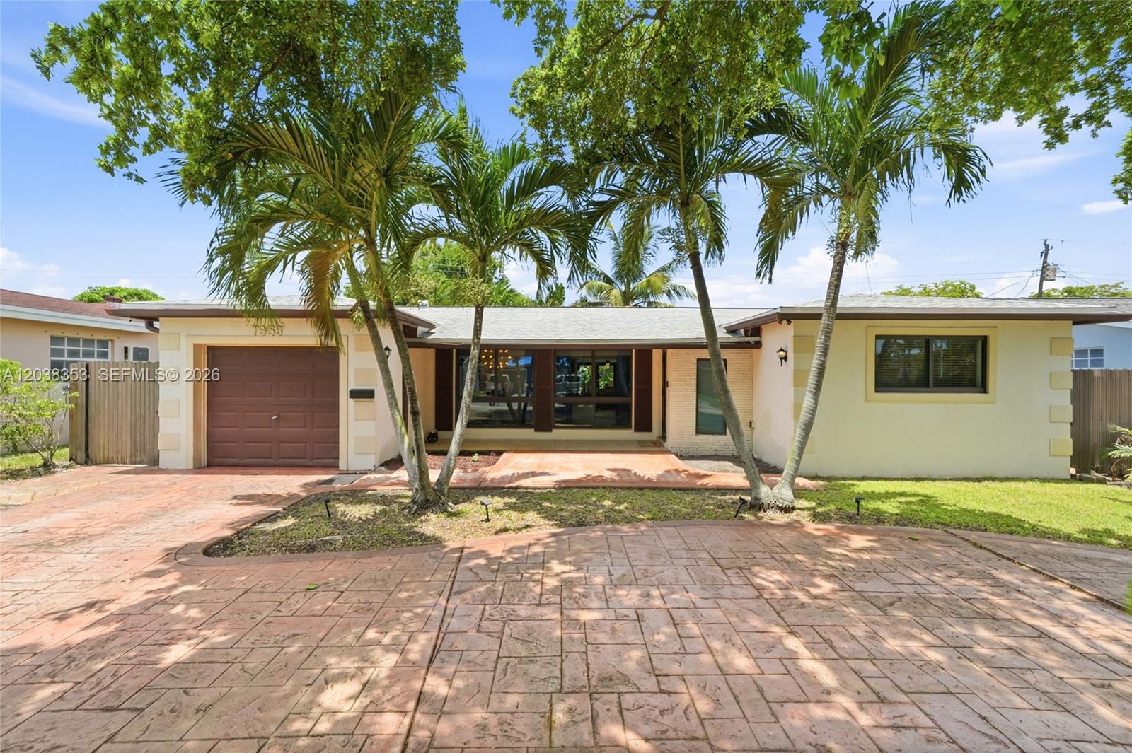 7953 Venetian St, Miramar FL 33023