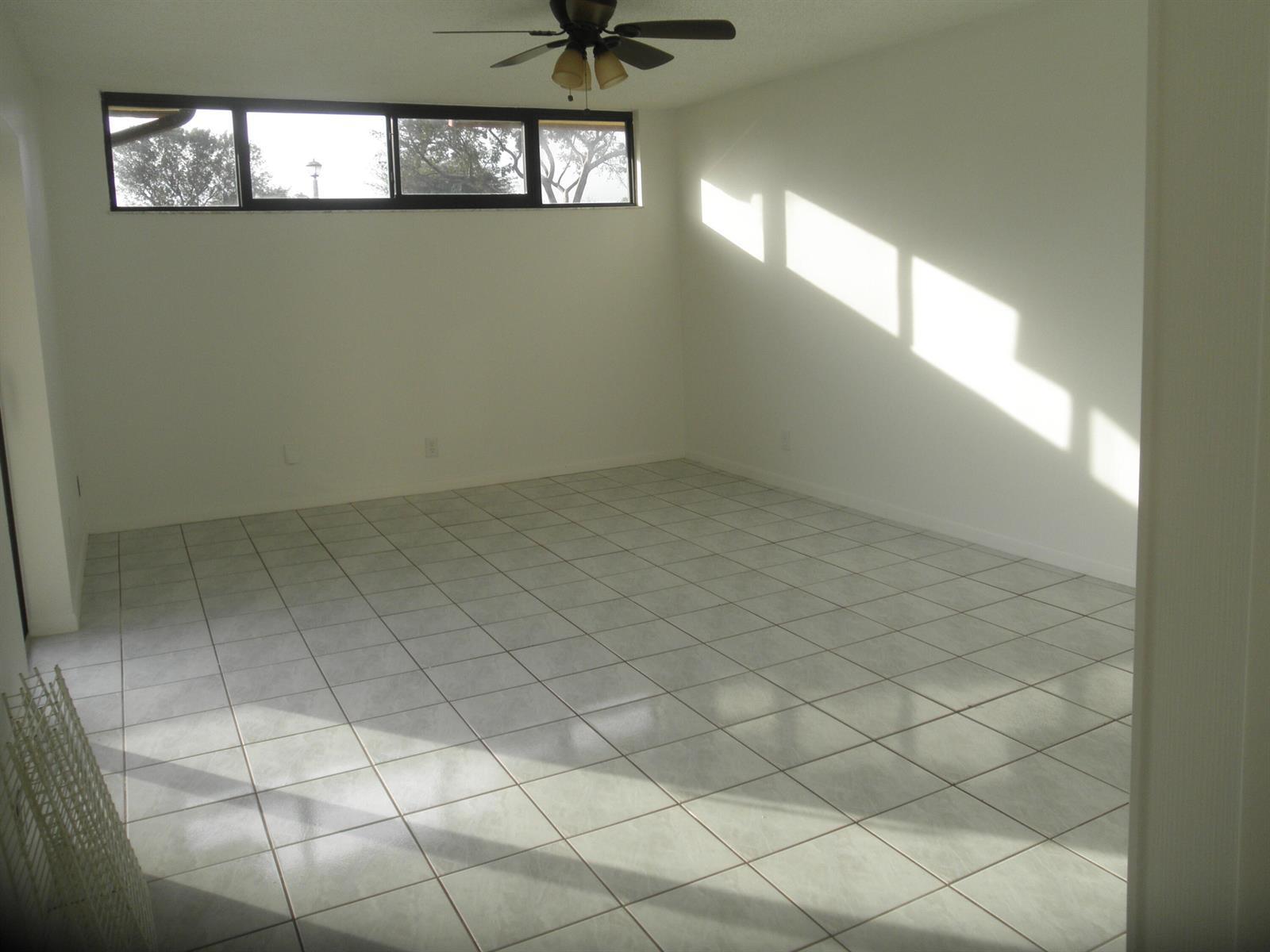 3896 Victoria Drive, West Palm Beach FL 33406 photo 2