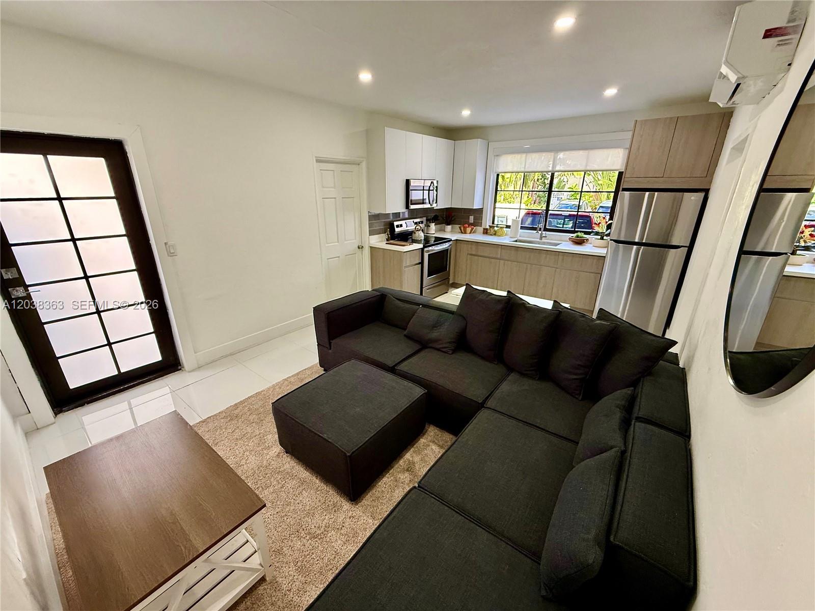 733 Michigan Ave # 9, Miami Beach FL 33139 photo 3