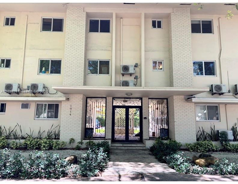 1014 Salzedo St # 103, Coral Gables FL 33134 photo 2