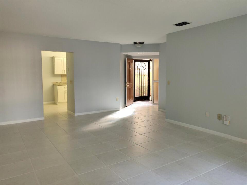 5139 Europa Drive # H, Boynton Beach FL 33437 photo 2