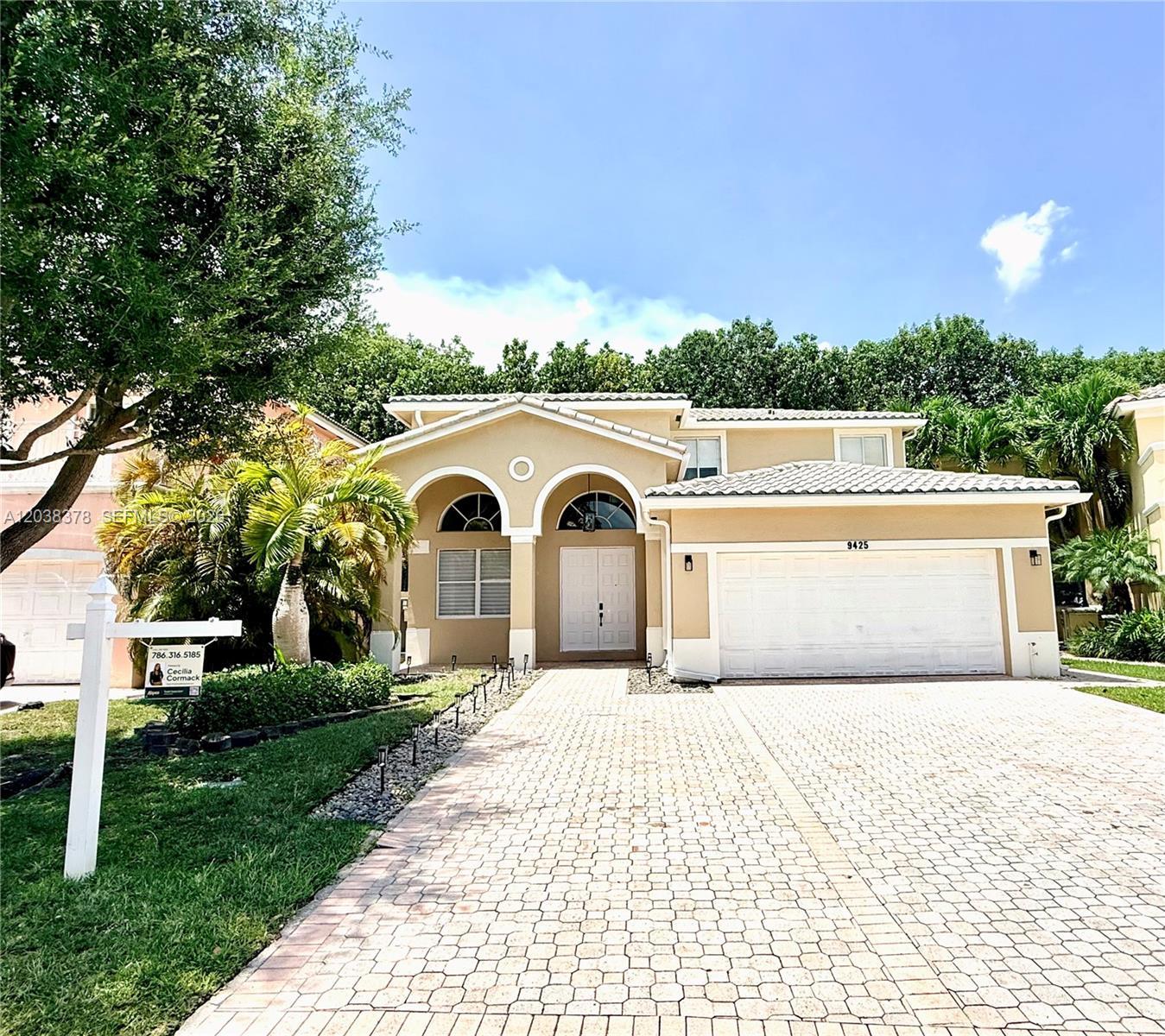 9425 NW 47th Ter, Doral FL 33178