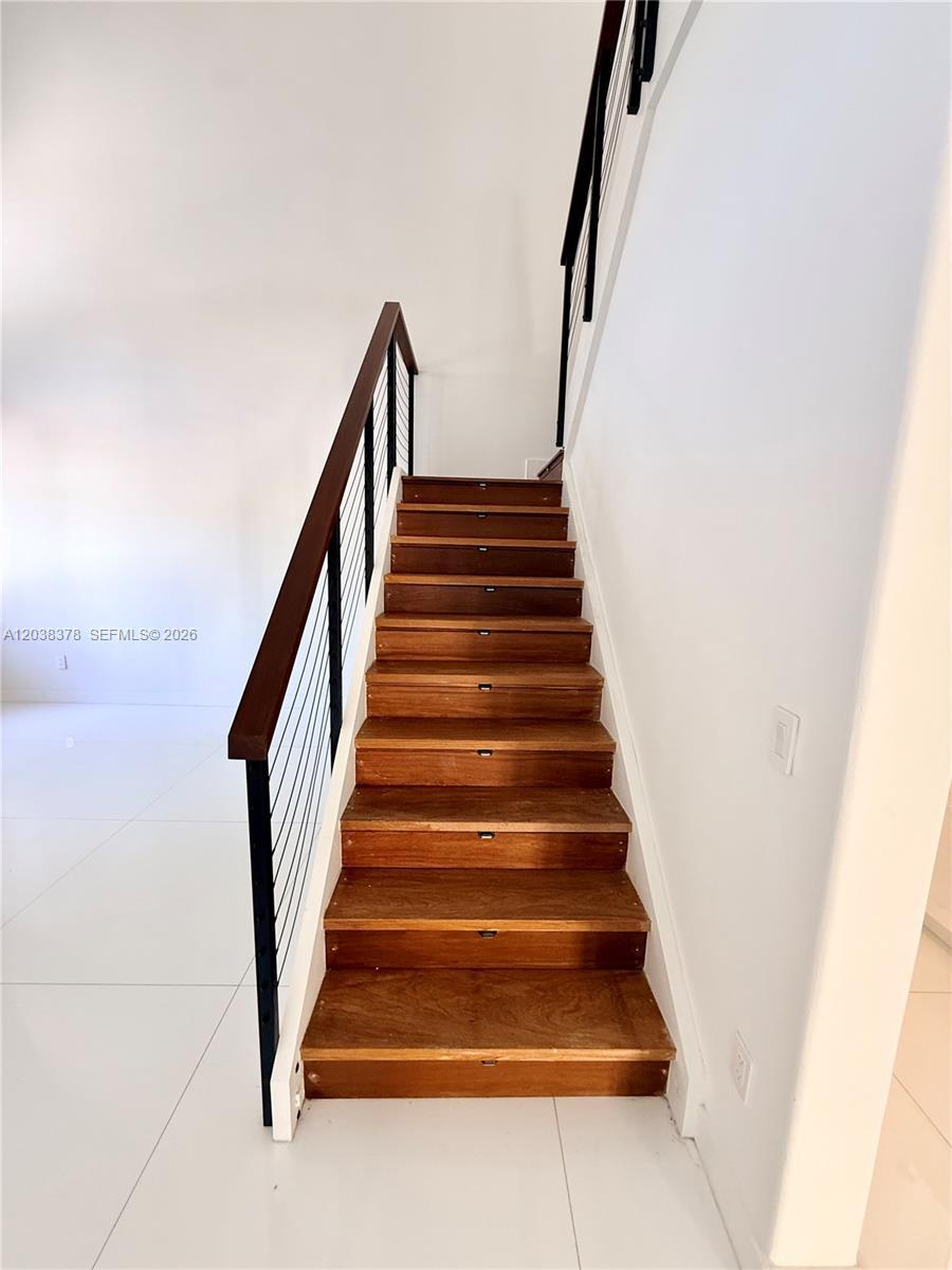 9425 NW 47th Ter, Doral FL 33178 photo 5