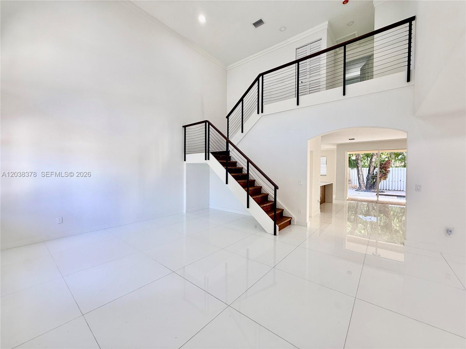 9425 NW 47th Ter, Doral FL 33178 photo 4