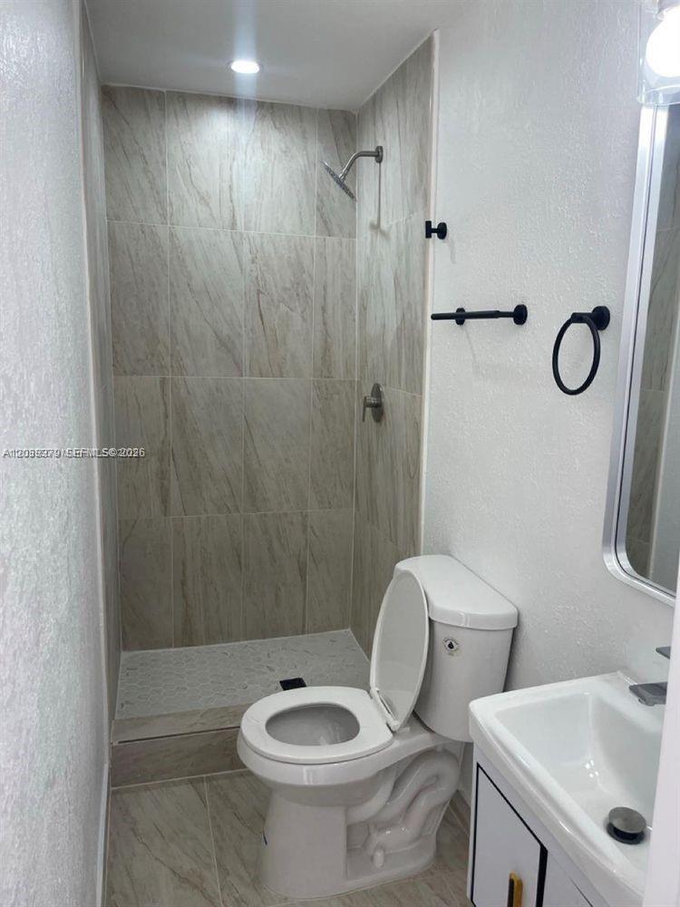 219 SW 21st Ave # 3, Miami FL 33135 photo 5