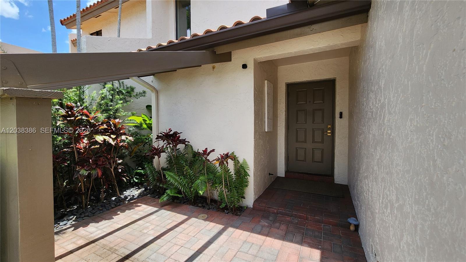 11425 SW 87th Ter, Miami FL 33173 photo 2