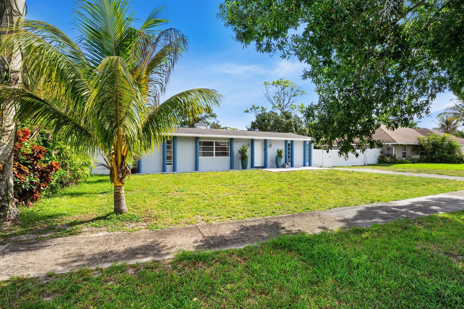 5833 Fair Green Road, West Palm Beach FL 33417 photo 2