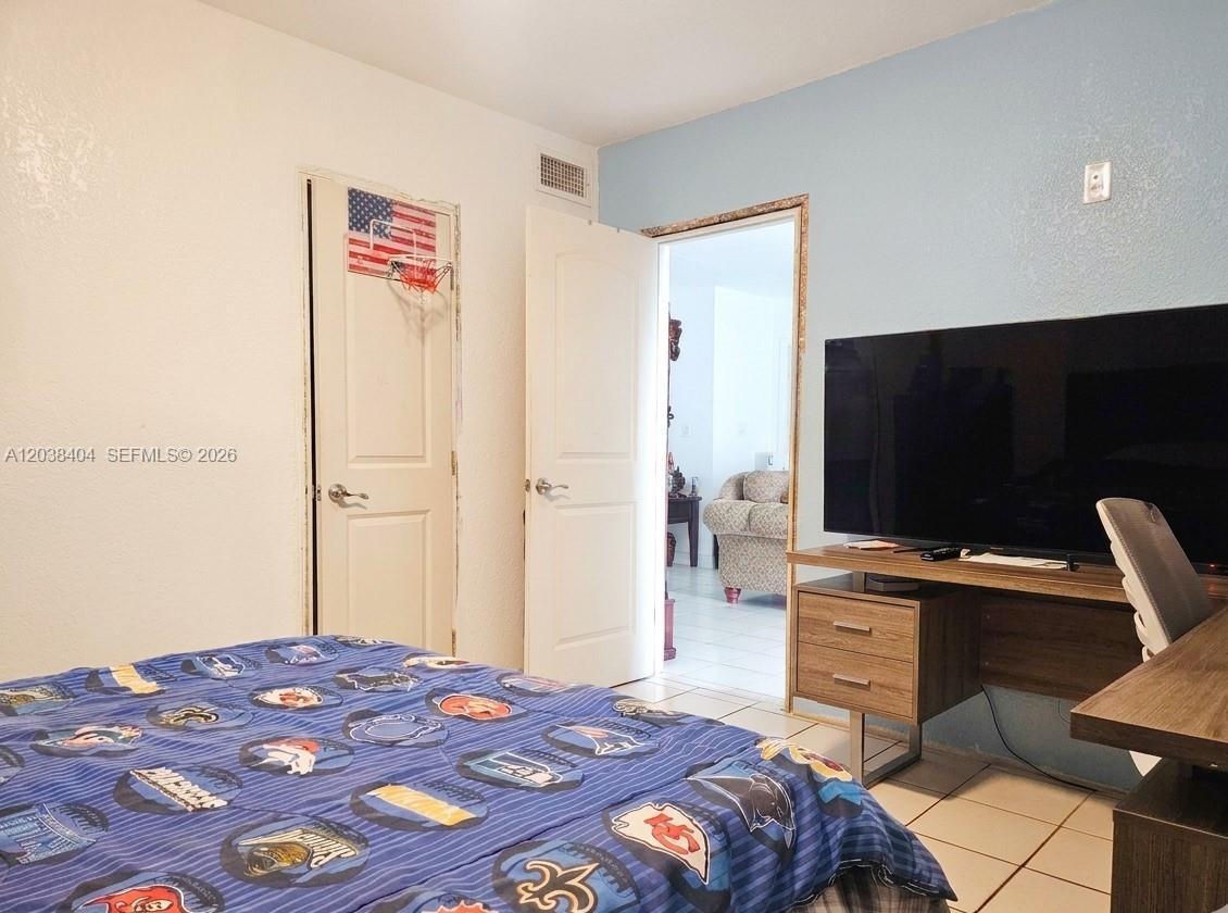 Hialeah, FL 33013 photo 5