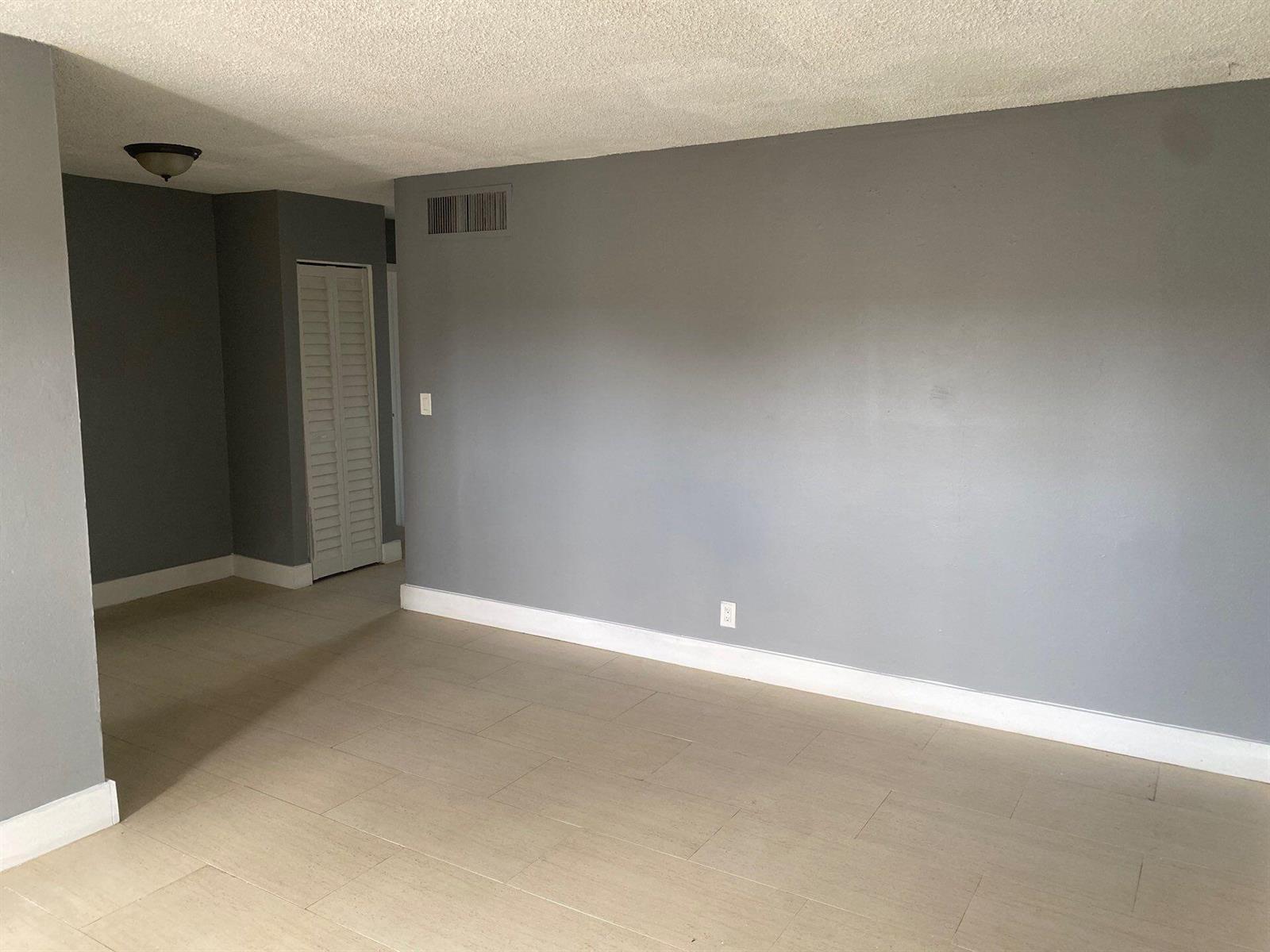 4800 NW 24th Court # D117, Lauderdale Lakes FL 33313 photo 3
