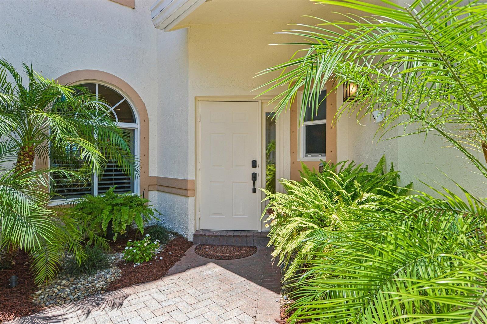 692 W Palm Aire Drive, Pompano Beach FL 33069 photo 4