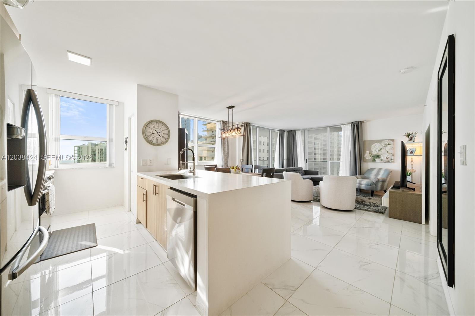 1155 Brickell Bay Dr # 2501, Miami FL 33131 photo 3