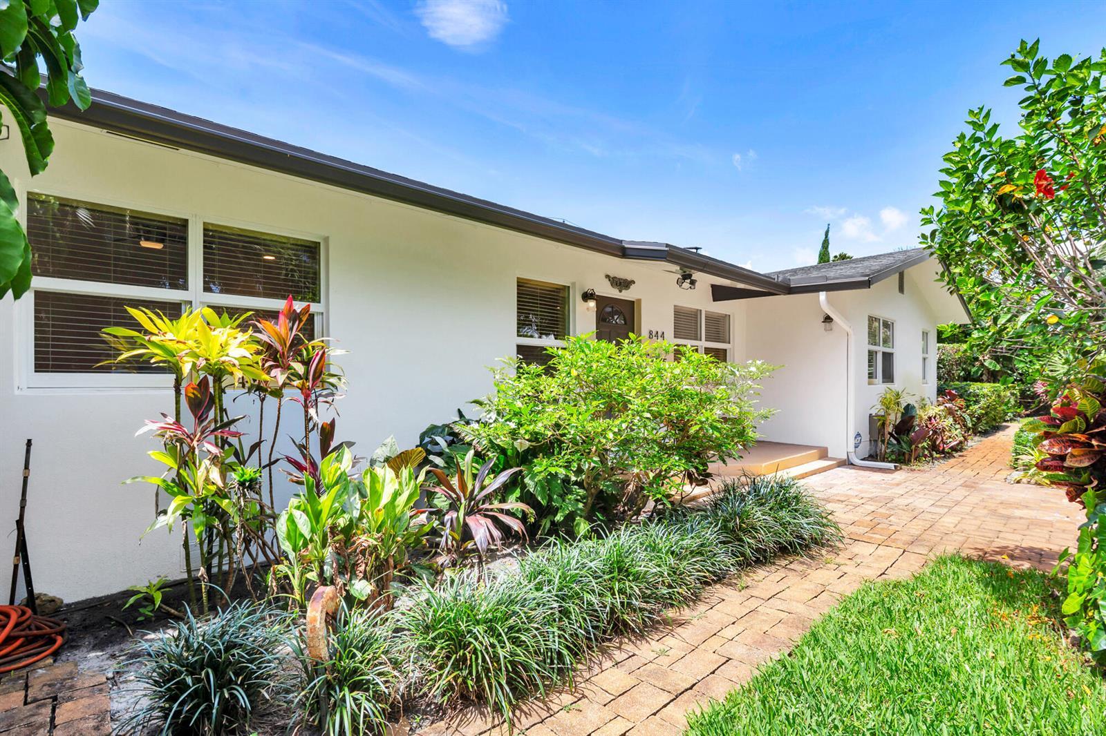 844 Avon Road, West Palm Beach FL 33401 photo 3