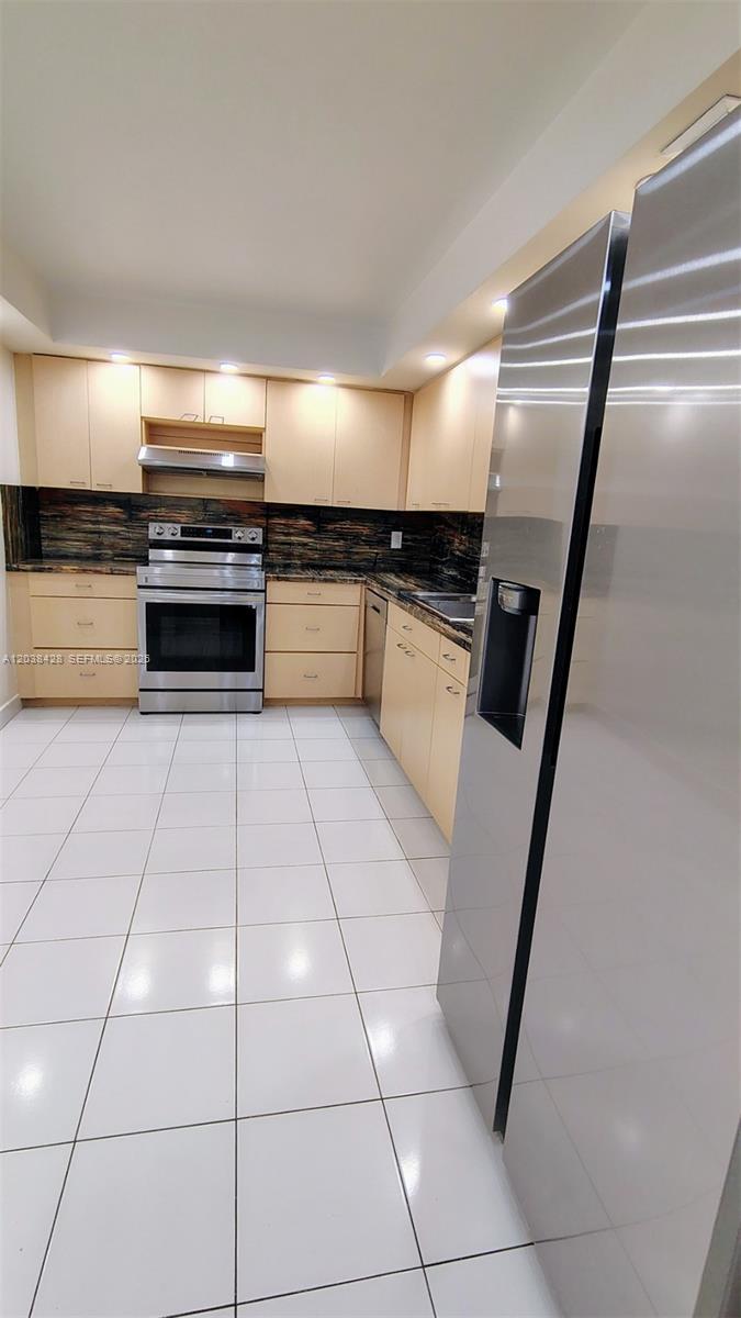 1904 S Ocean Dr # 1807, Hallandale Beach FL 33009 photo 5