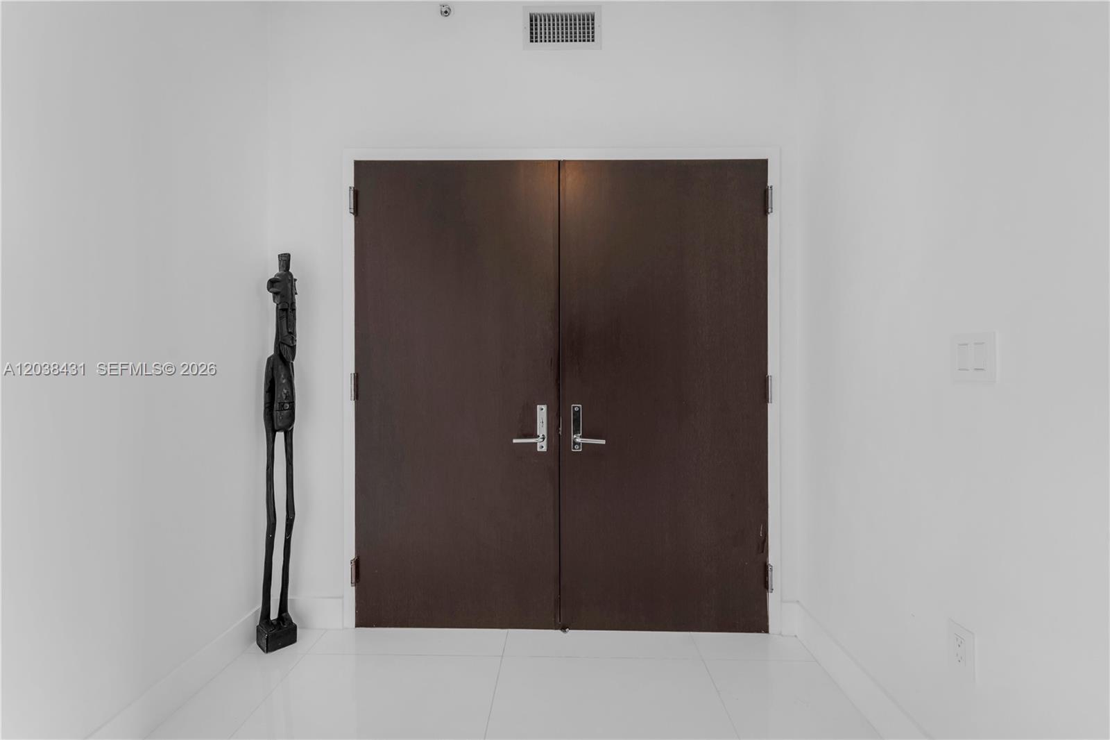 900 Biscayne Blvd # 2302, Miami FL 33132 photo 3